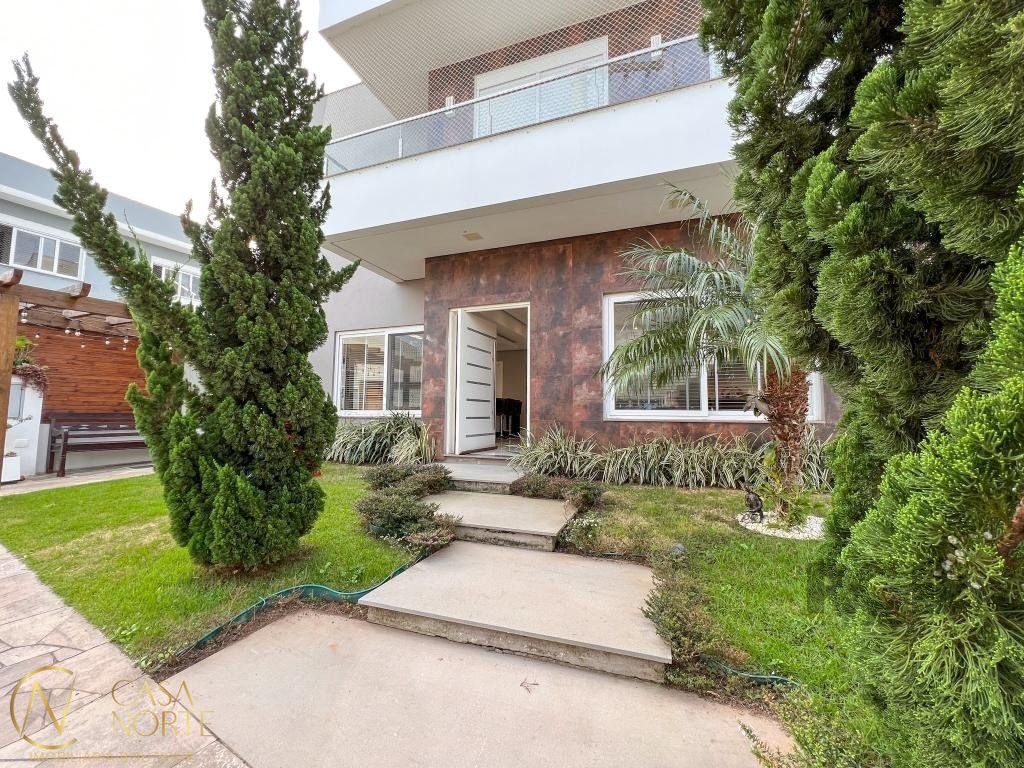Casa de Condomínio à venda com 3 quartos, 219m², 3 suítes, 2 vagas, Rua Eroni Soares Machado no bairro Hípica em Porto Alegre