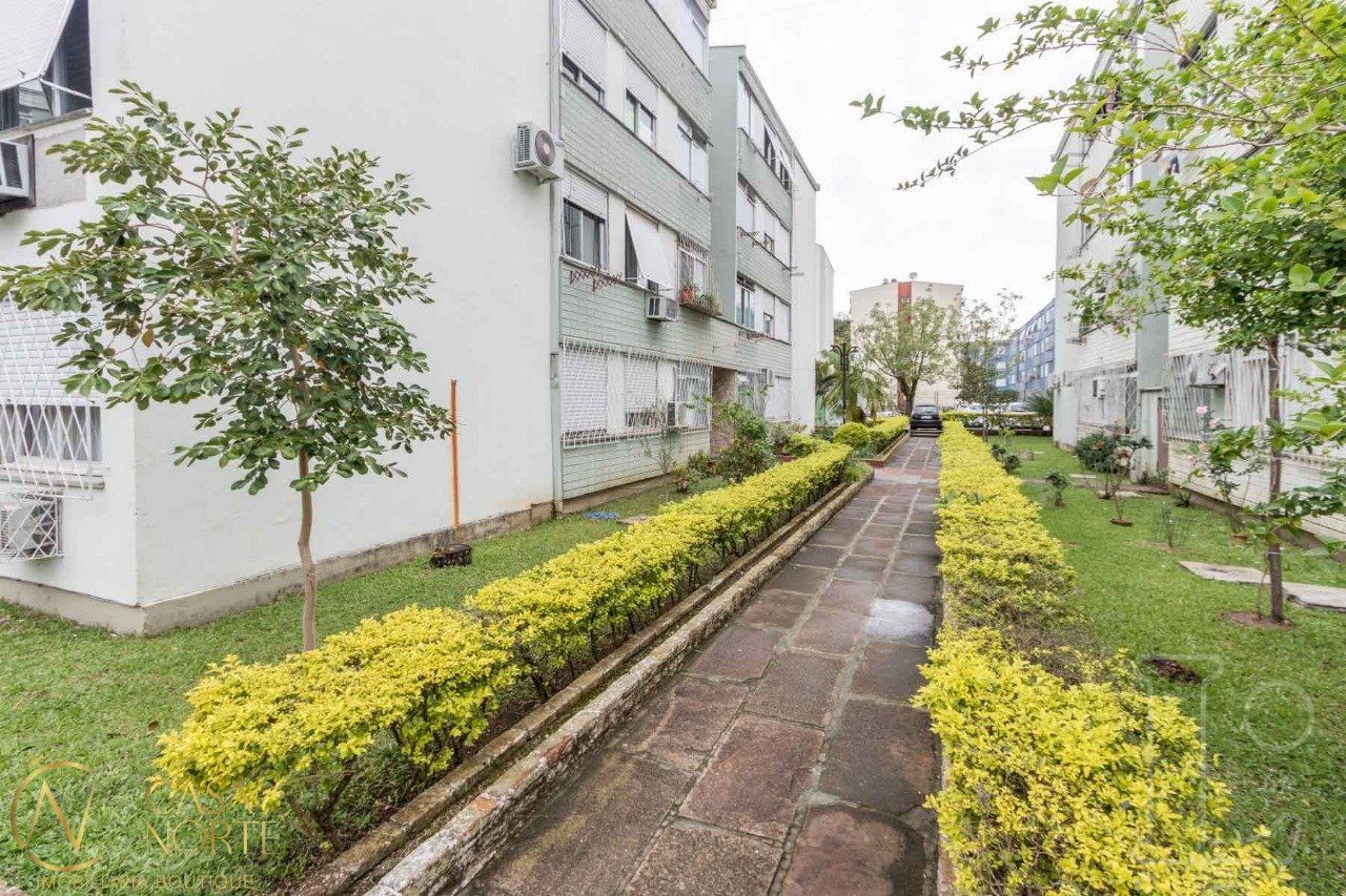 Apartamento à venda com 3 quartos, 64m², 1 vaga, Rua Padre Angelo Corso no bairro Cavalhada em Porto Alegre