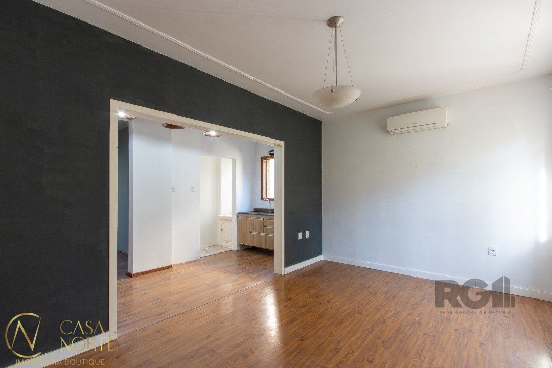 Apartamento à venda com 2 quartos, 73m², Avenida Ganzo no bairro Menino Deus em Porto Alegre