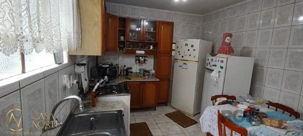 Casa à venda com 3 quartos, 192m², 4 vagas, Avenida São Sebastião no bairro Nonoai em Porto Alegre
