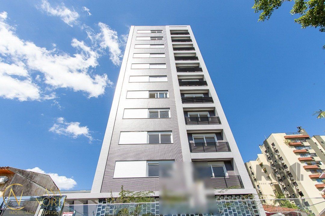 Apartamento à venda com 3 quartos, 143m², 1 suíte, 2 vagas, Rua Doutor Dias de Carvalho no bairro Tristeza em Porto Alegre