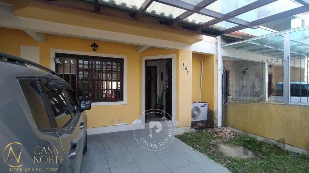 Sobrado à venda com 3 quartos, 179m², 1 suíte, 2 vagas, Rua Baldoino Bottini no bairro Hípica em Porto Alegre