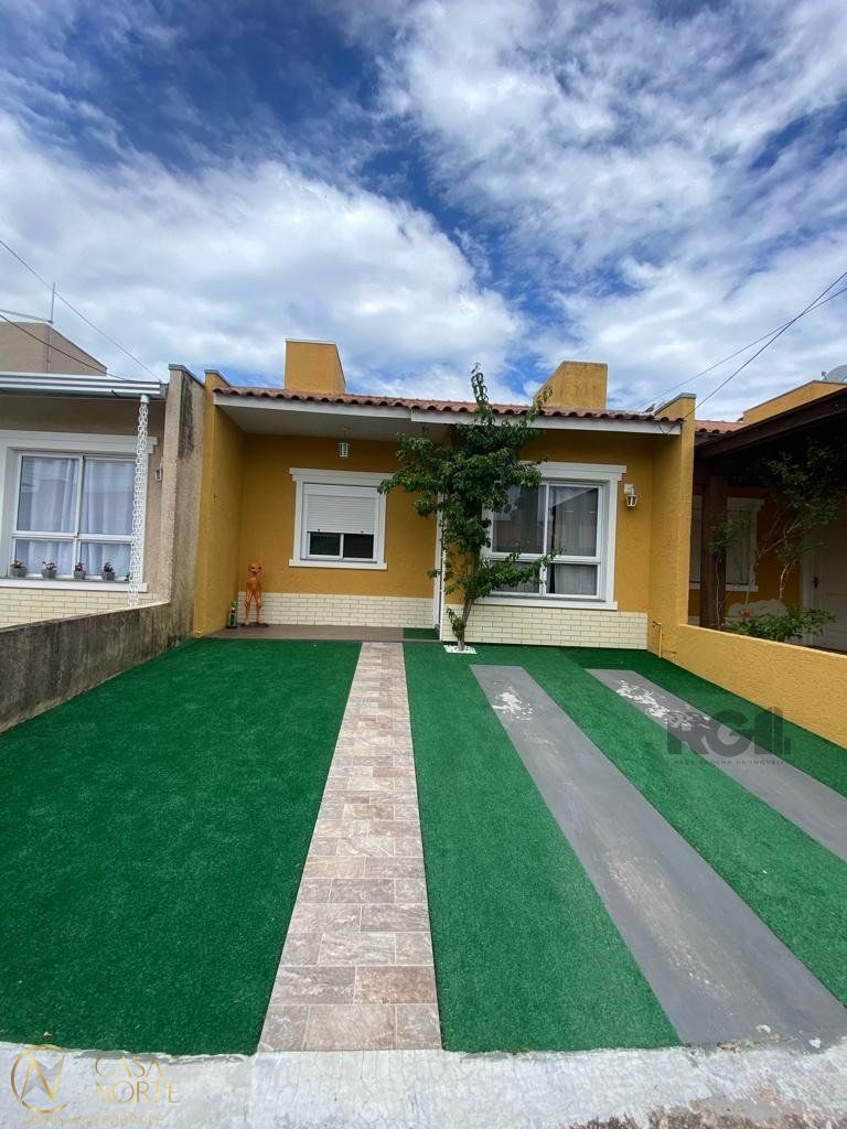 Casa de Condomínio à venda com 2 quartos, 52m², 2 vagas, Rua Embira no bairro Hípica em Porto Alegre