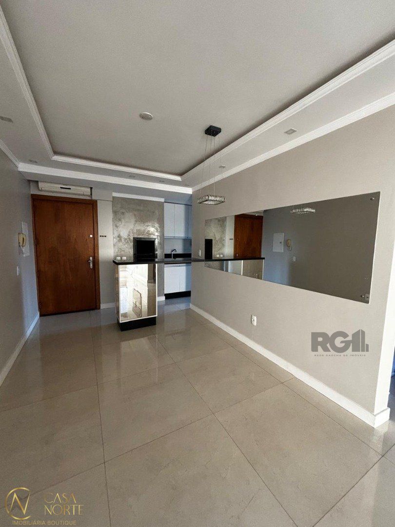 Apartamento à venda com 2 quartos, 66m², 1 vaga, Rua Tamandaré no bairro Camaquã em Porto Alegre