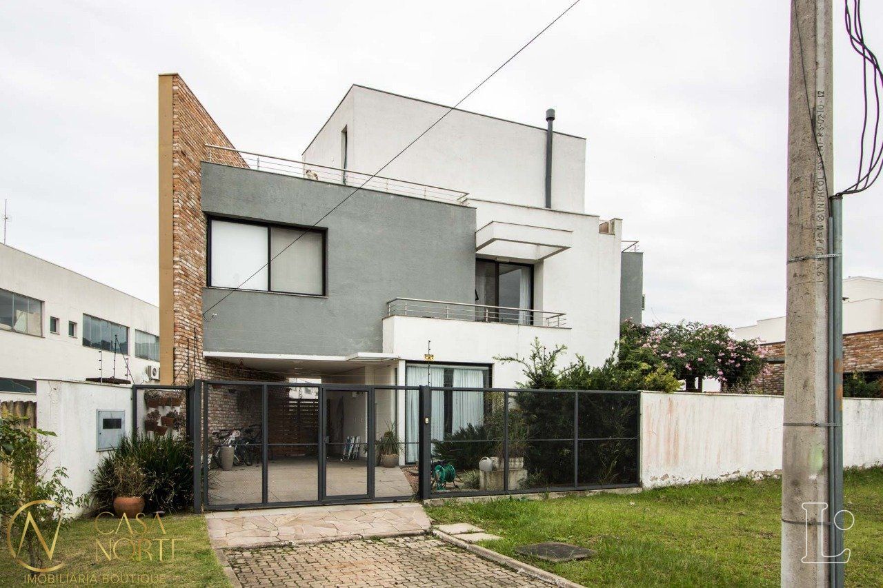 Casa de Condomínio à venda com 3 quartos, 240m², 3 suítes, 2 vagas, Rua Eroni Soares Machado no bairro Hípica em Porto Alegre
