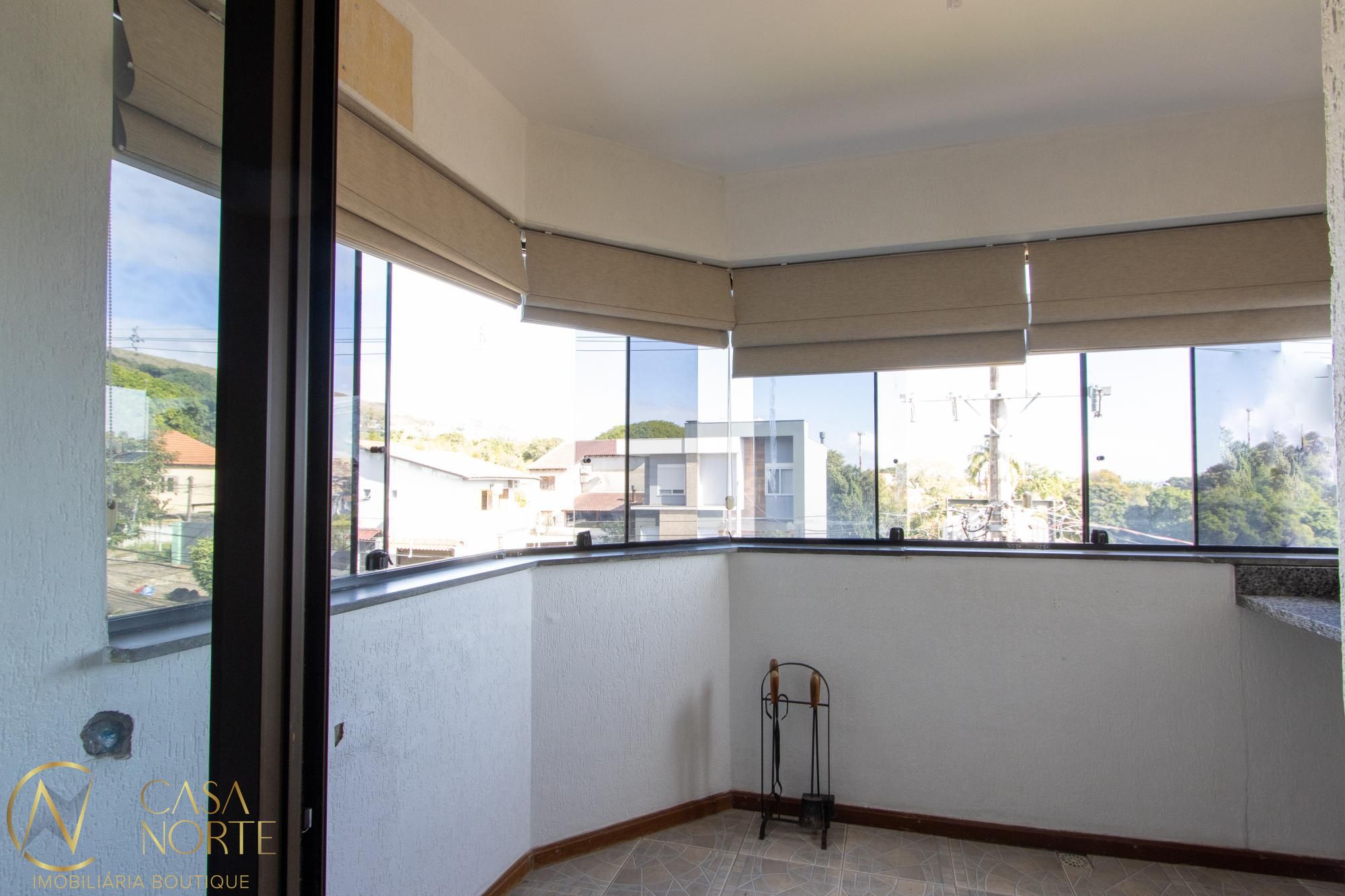 Apartamento à venda com 3 quartos, 83m², 1 suíte, 1 vaga, Rua Taveira Júnior no bairro Nonoai em Porto Alegre