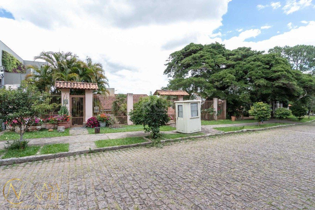 Casa à venda com 5 quartos, 1125m², 5 suítes, 5 vagas, Avenida Arlindo Pasqualini no bairro Jardim Isabel em Porto Alegre
