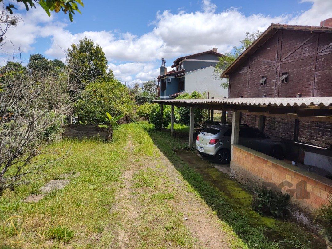 Terreno à venda  com 380m², Rua Giorgio Negroni no bairro Espírito Santo em Porto Alegre