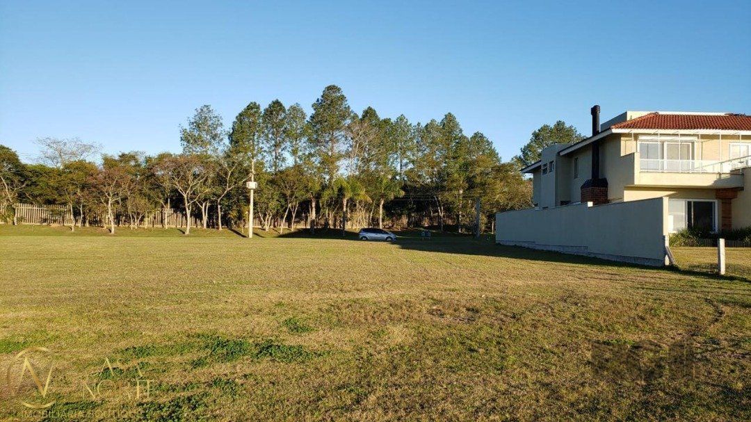 Terreno à venda  com 1007m², Avenida Juca Batista no bairro Chapéu do Sol em Porto Alegre