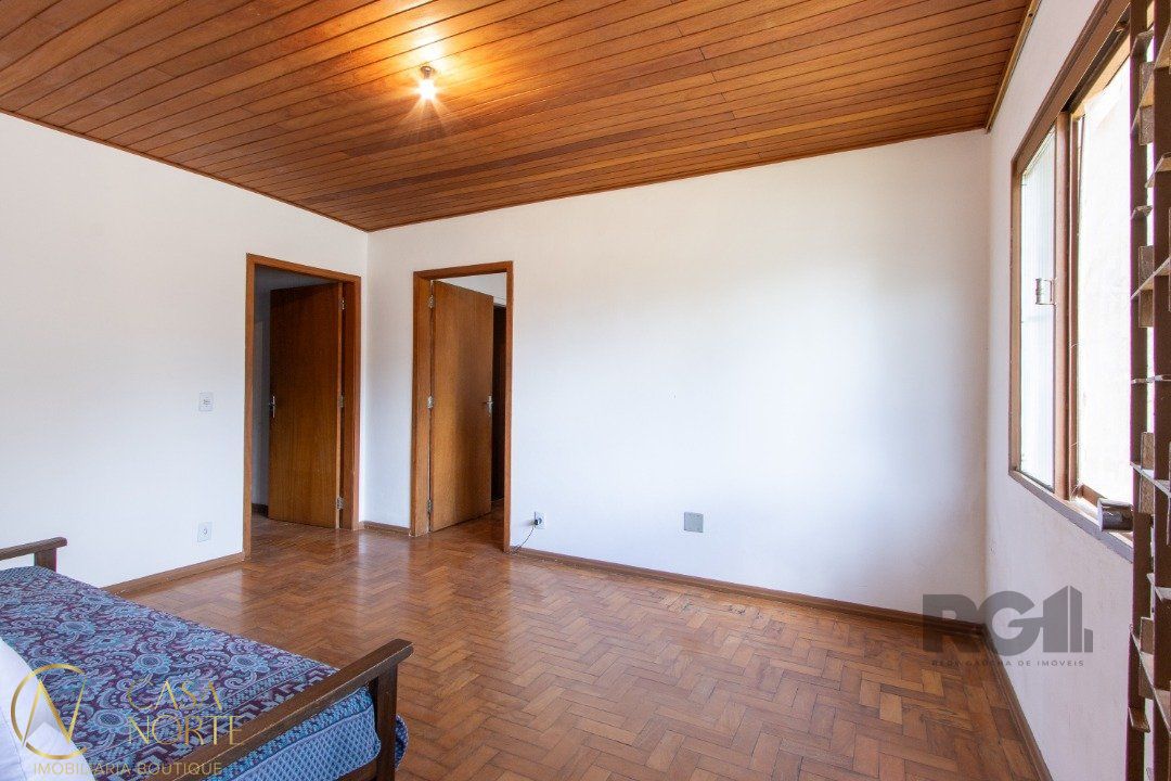 Casa à venda com 3 quartos, 153m², 2 vagas, Rua Hilario Cristo no bairro Aberta dos Morros em Porto Alegre