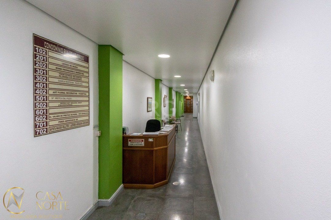 Sala Comercial à venda , 42m², Rua Coronel Fernando Machado no bairro Centro Histórico em Porto Alegre