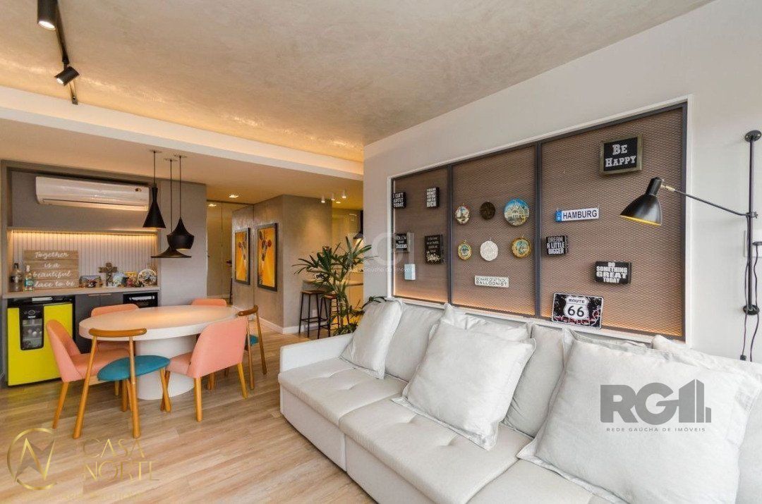 Apartamento à venda com 3 quartos, 89m², 1 suíte, 2 vagas, Avenida da Cavalhada no bairro Cavalhada em Porto Alegre