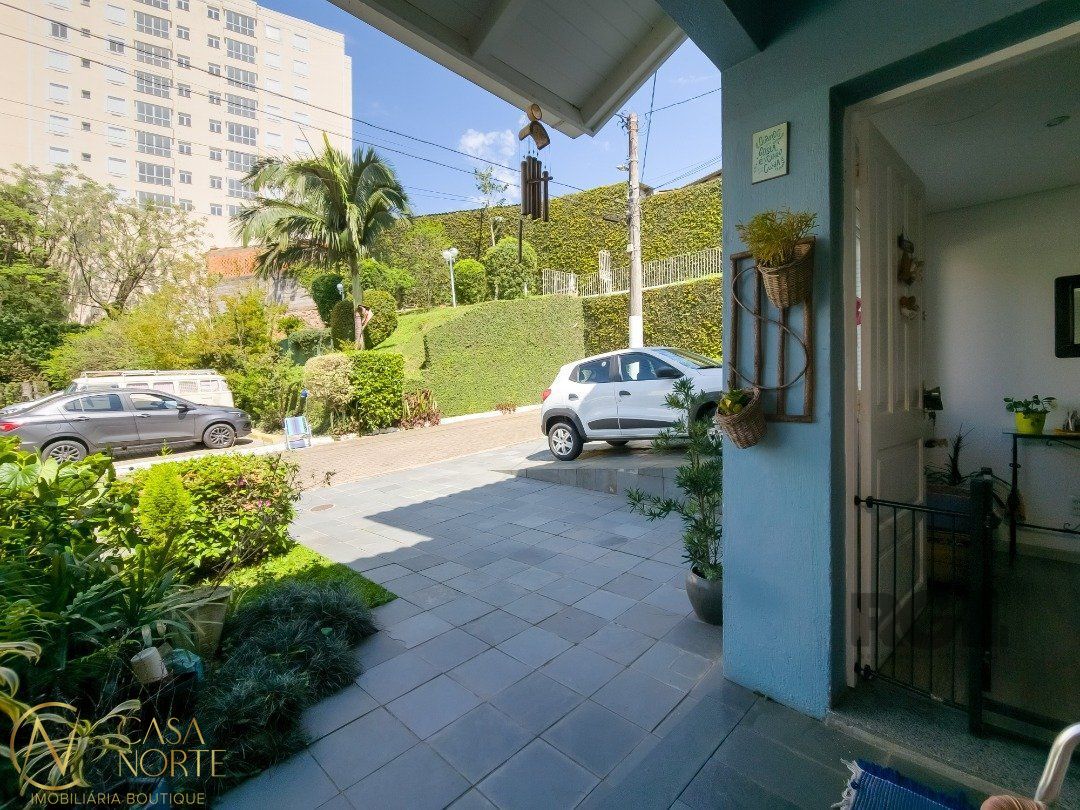 Casa de Condomínio à venda com 3 quartos, 148m², 1 suíte, 2 vagas, Estrada João Salomoni no bairro Vila Nova em Porto Alegre