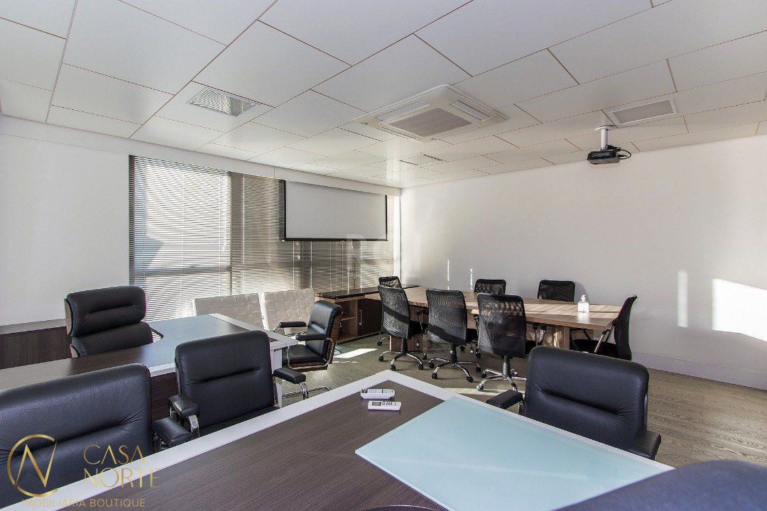 Sala Comercial à venda com 4 quartos, 70m², 1 vaga, Rua Furriel Luiz Antônio de Vargas no bairro Bela Vista em Porto Alegre
