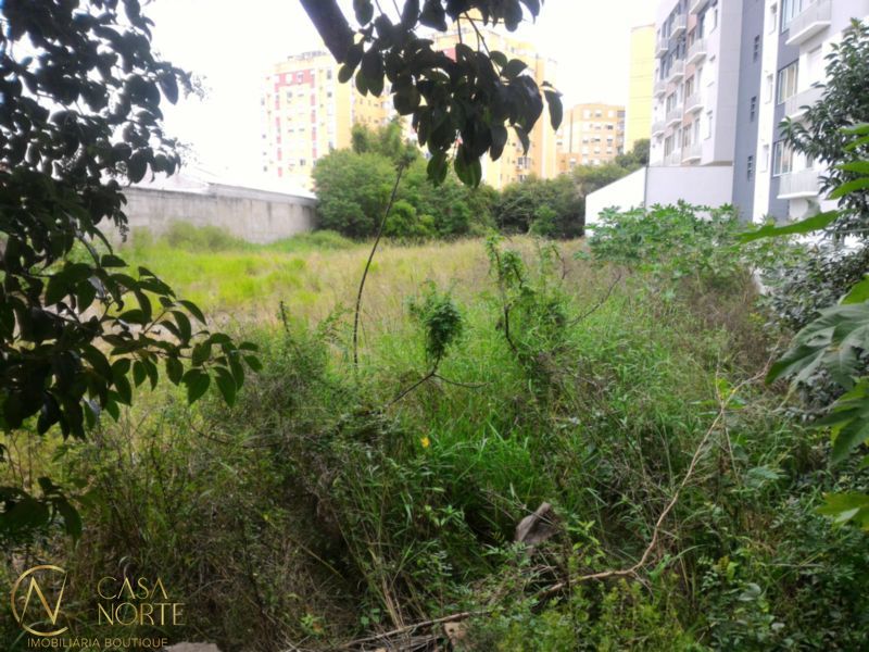 Terreno à venda  com 2452m², Coronel Aristides no bairro Camaquã em Porto Alegre