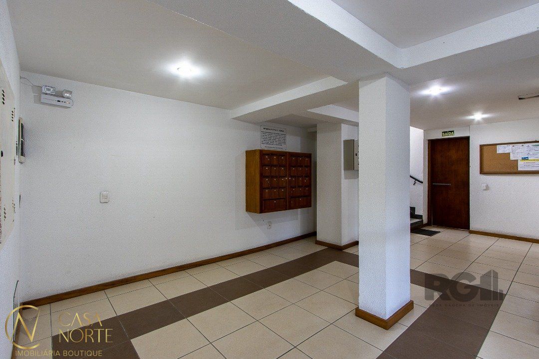 Apartamento à venda com 2 quartos, 66m², 1 vaga, Rua Tamandare no bairro Camaquã em Porto Alegre