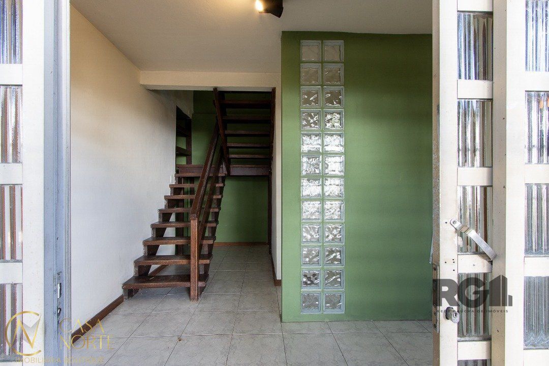 Casa Comercial à venda , 181m², 10 vagas, Rua Iete no bairro Tristeza em Porto Alegre