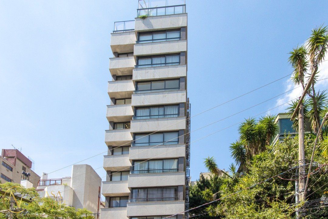 Apartamento à venda com 3 quartos, 368m², 3 suítes, 3 vagas, Rua Pedro Weingartner no bairro Rio Branco em Porto Alegre