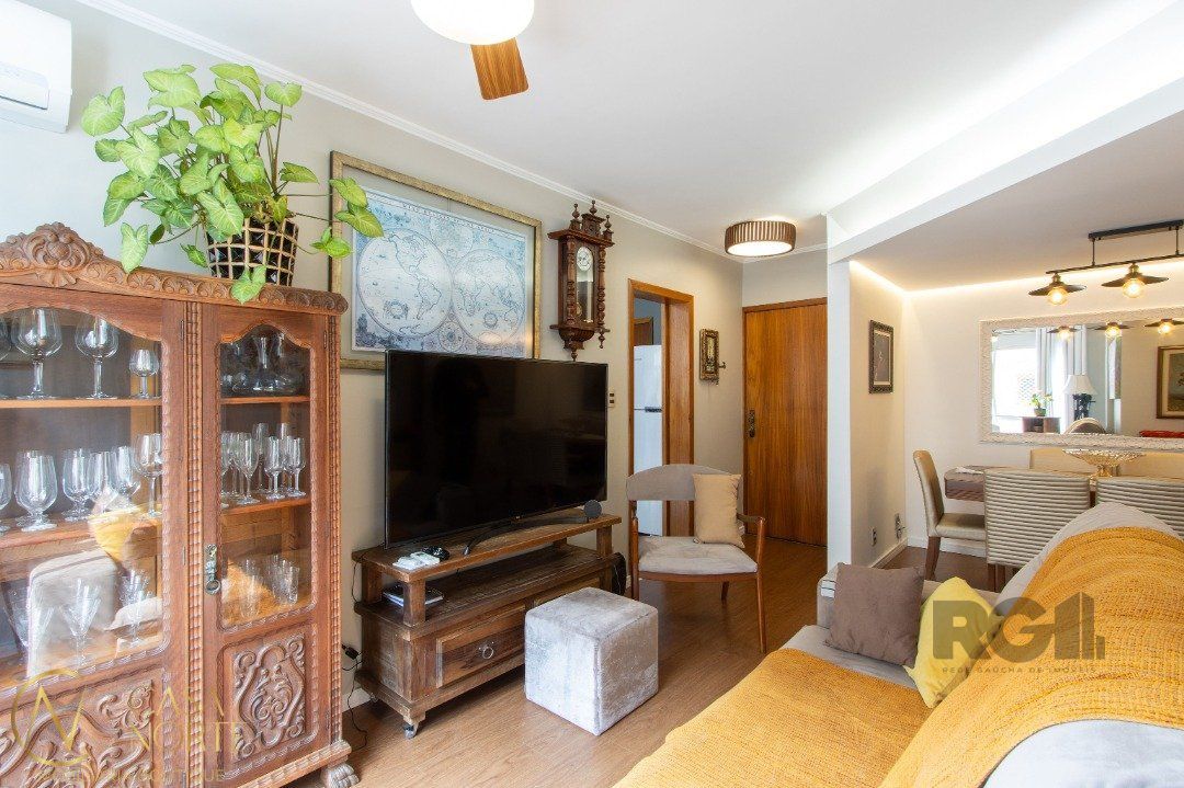 Apartamento à venda com 3 quartos, 91m², 1 suíte, 1 vaga, Rua Casemiro de Abreu no bairro Bela Vista em Porto Alegre