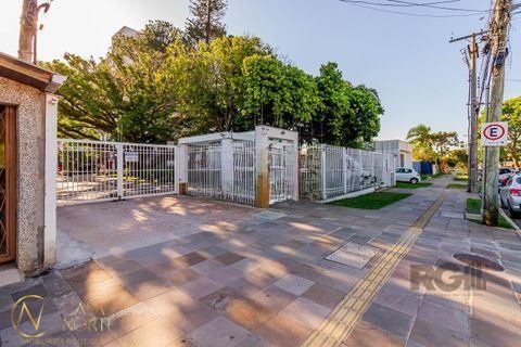Apartamento à venda com 2 quartos, 61m², 1 suíte, 1 vaga, Travessa Escobar no bairro Camaquã em Porto Alegre