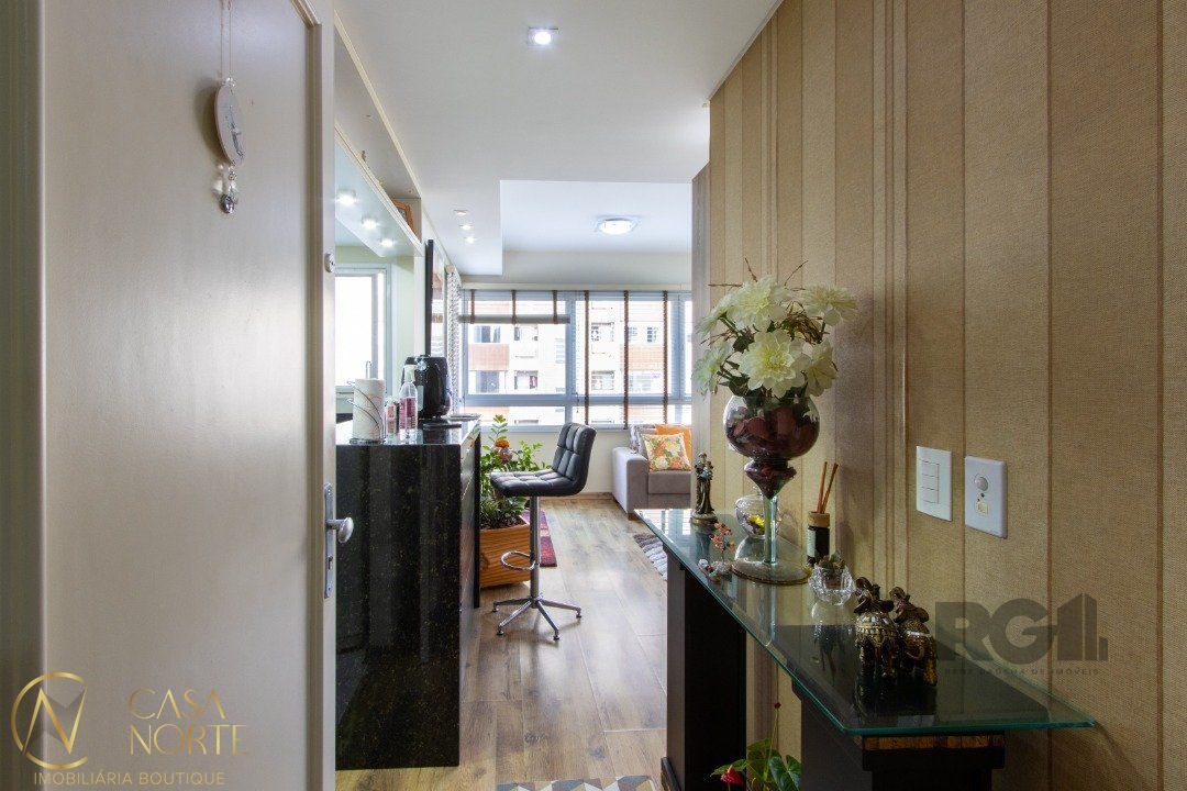 Apartamento à venda com 1 quarto, 45m², 1 suíte, 1 vaga, Rua Visconde do Herval no bairro Menino Deus em Porto Alegre