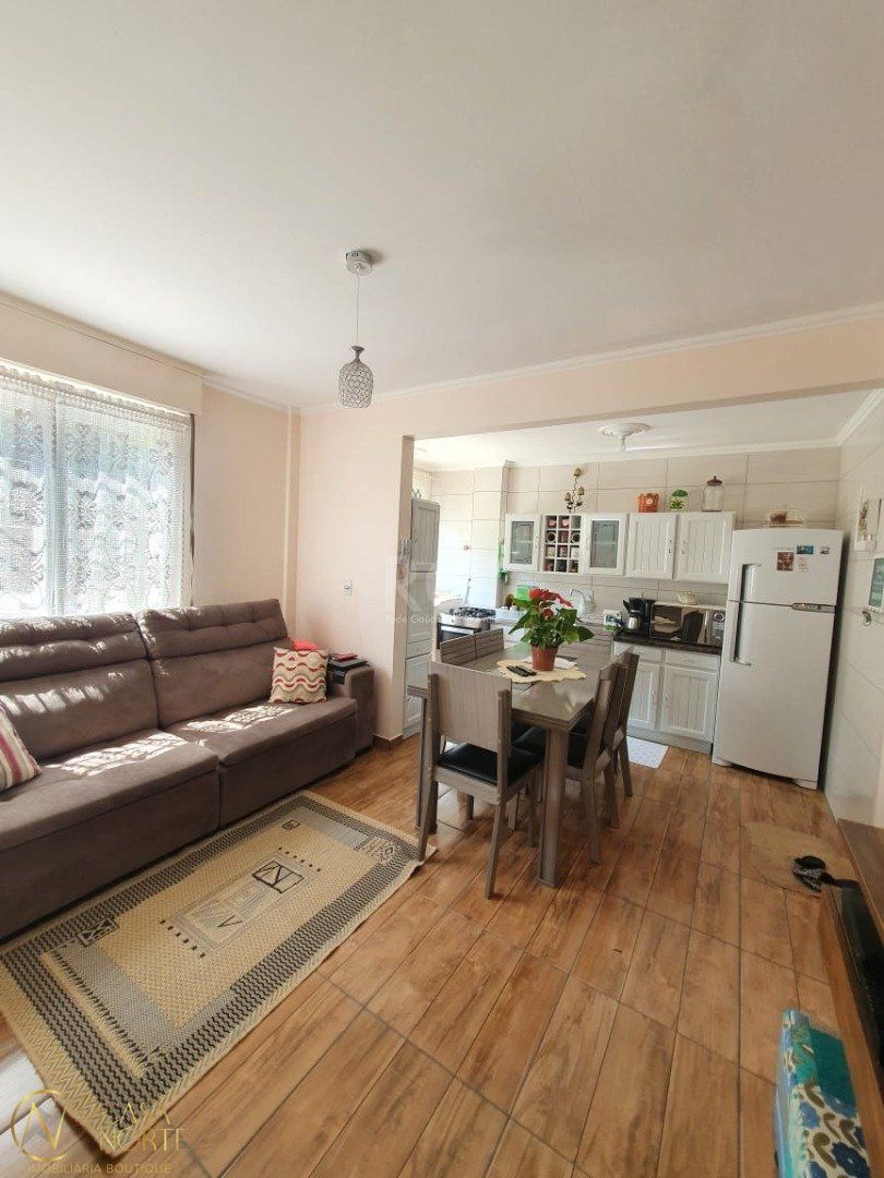 Apartamento à venda com 2 quartos, 47m², Rua João Mora no bairro Camaquã em Porto Alegre