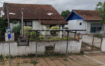 Terreno à venda  com 319m², Rua João Mora no bairro Camaquã em Porto Alegre
