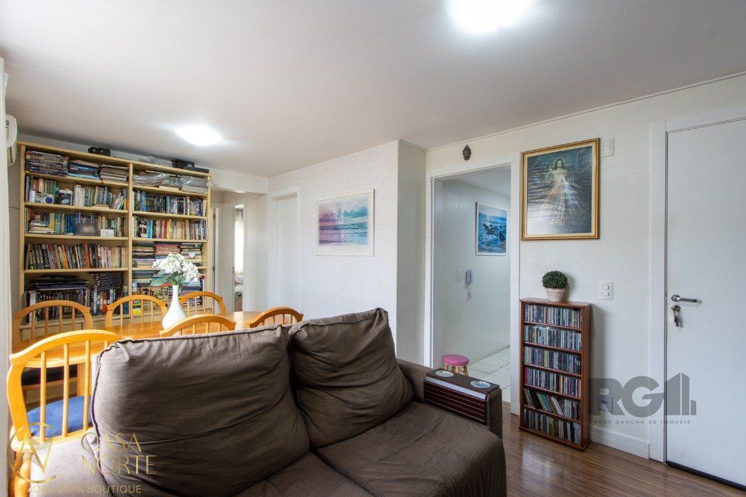 Apartamento à venda com 3 quartos, 56m², 1 vaga, Avenida Juca Batista no bairro Hípica em Porto Alegre