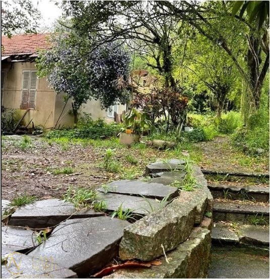 Terreno à venda  com 2378m², Rua Landel de Moura no bairro Tristeza em Porto Alegre