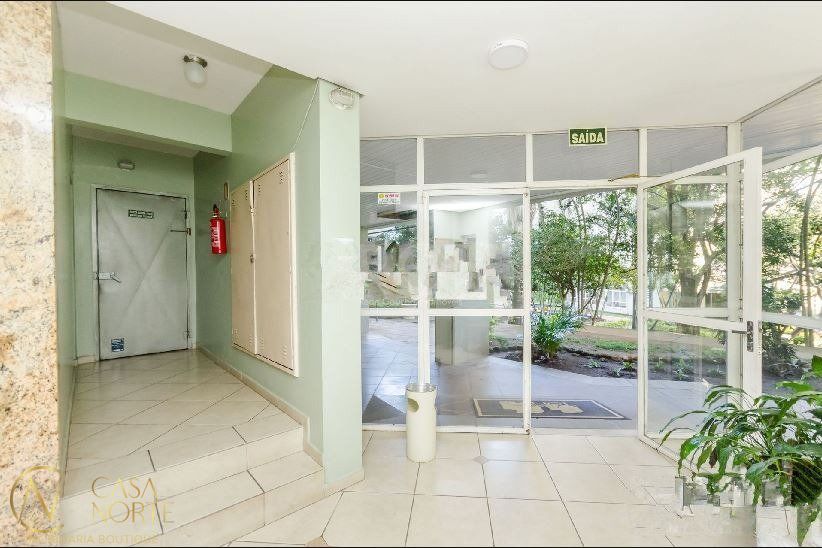 Apartamento à venda com 3 quartos, 79m², 1 vaga, Avenida Wenceslau Escobar no bairro Tristeza em Porto Alegre