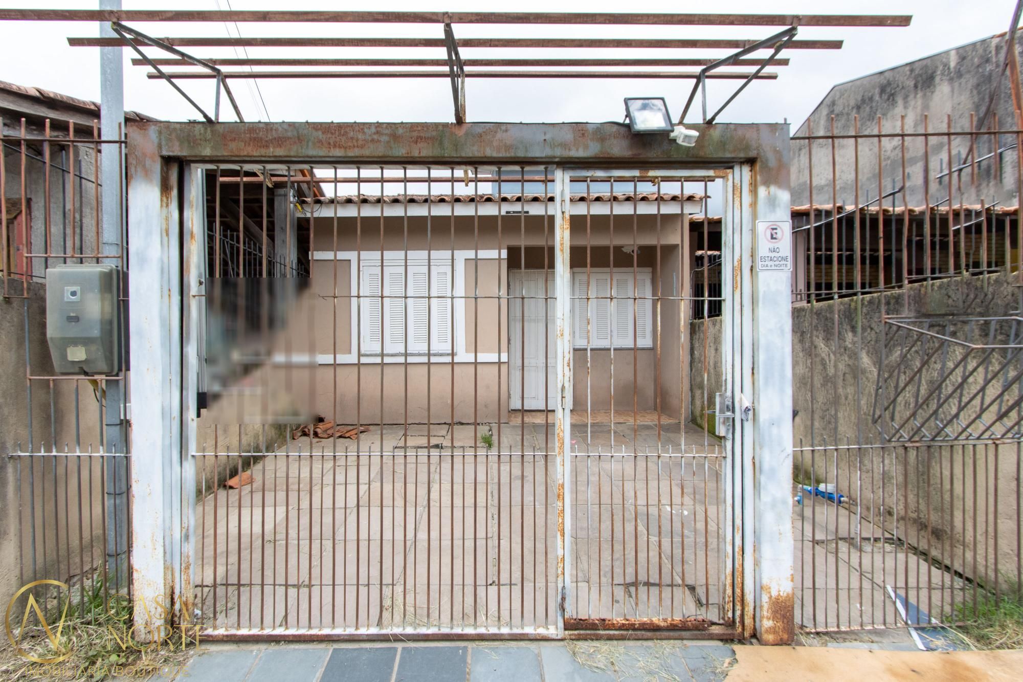 Casa à venda com 2 quartos, 77m², 1 vaga, Rua Silvestre Sauter no bairro Hípica em Porto Alegre