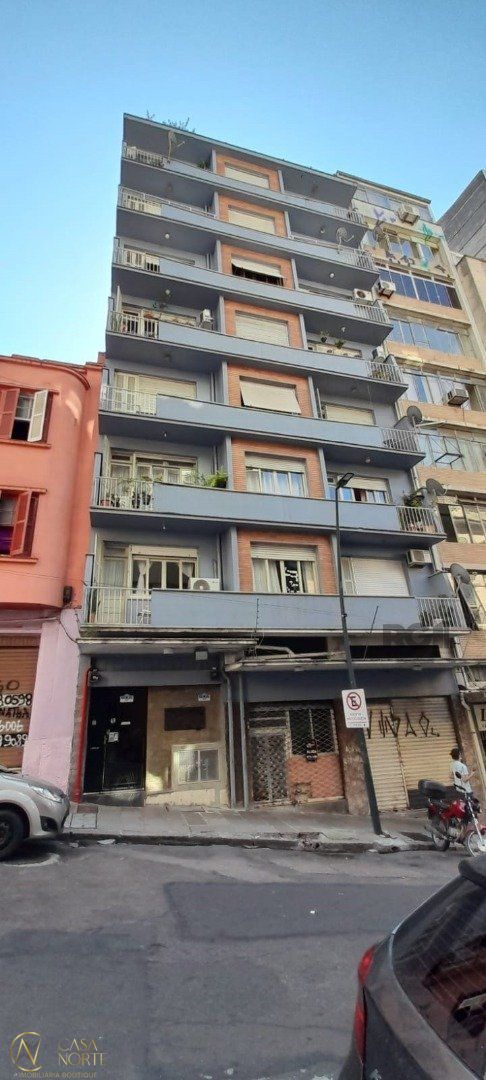 Apartamento à venda com 3 quartos, 81m², Rua General Camara no bairro Centro Histórico em Porto Alegre