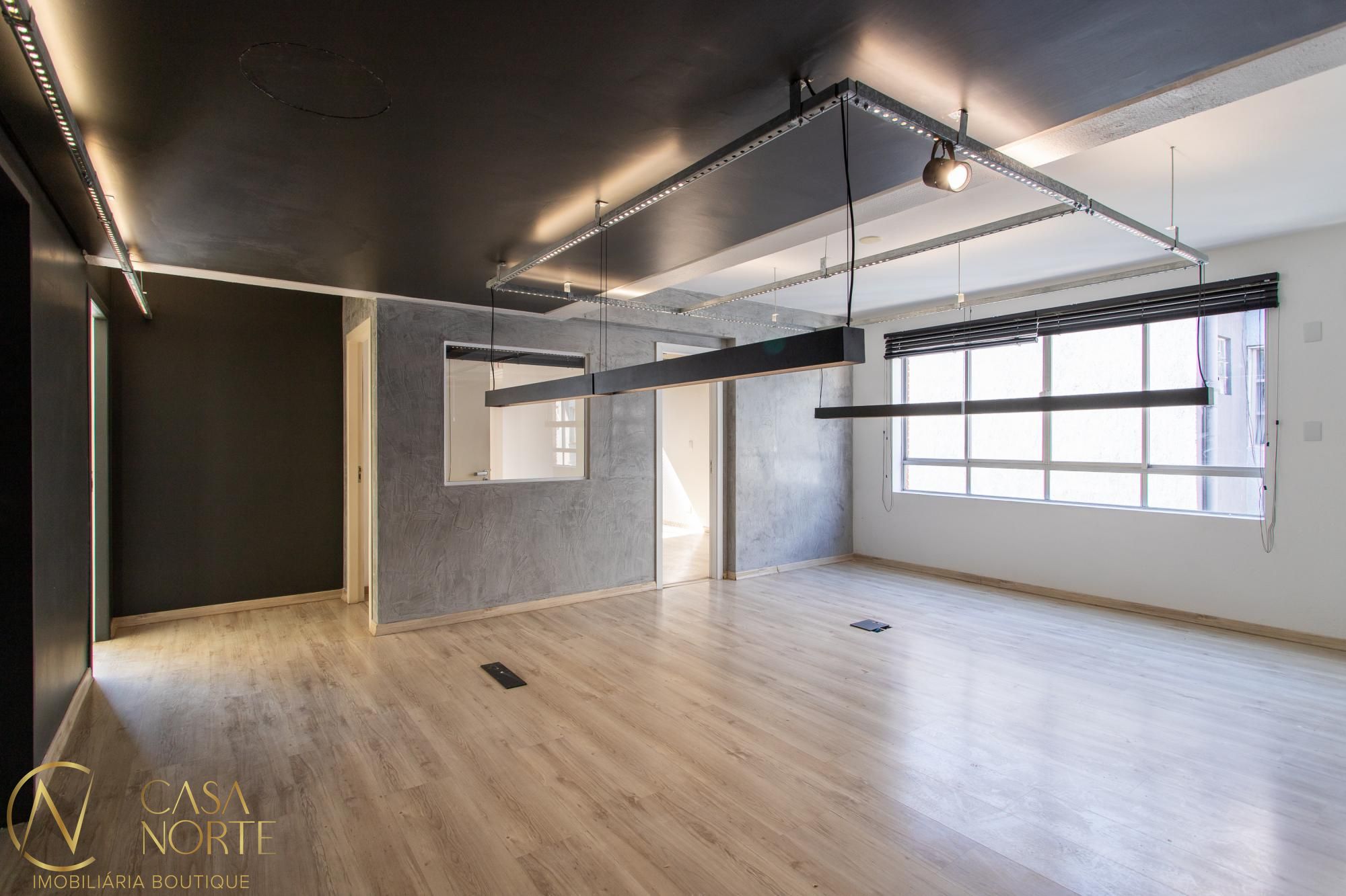 Conjunto Comercial à venda com 6 quartos, 43m², Avenida Alberto Bins no bairro Independência em Porto Alegre