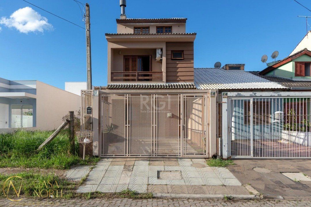 Casa à venda com 3 quartos, 125m², 1 suíte, 2 vagas, Rua Isidoro Bettio no bairro Aberta dos Morros em Porto Alegre