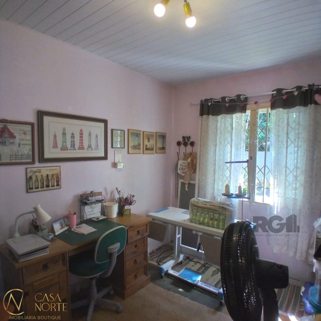 Casa de Condomínio à venda com 3 quartos, 119m², 2 vagas, Rua Coronel Frederico Carlos Gomes no bairro Vila Nova em Porto Alegre