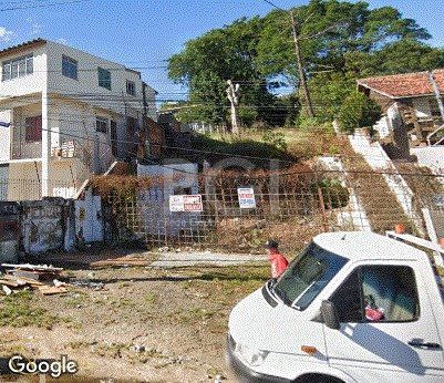 Terreno à venda  com 620m², Avenida Vicente Monteggia no bairro Cavalhada em Porto Alegre