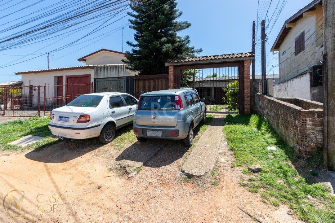 Casa à venda com 3 quartos, 2200m², Estrada São Francisco no bairro Lomba do Pinheiro em Porto Alegre