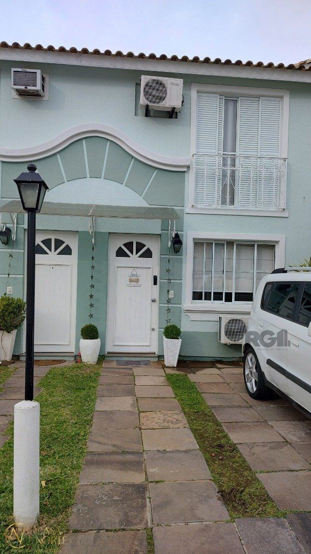 Casa de Condomínio à venda com 2 quartos, 79m², 1 suíte, 1 vaga, Avenida da Cavalhada no bairro Cavalhada em Porto Alegre