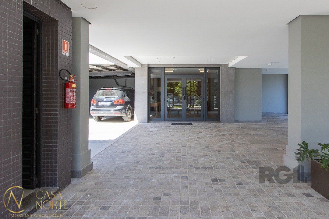 Apartamento à venda com 3 quartos, 143m², 1 suíte, 2 vagas, Rua Doutor Dias de Carvalho no bairro Tristeza em Porto Alegre