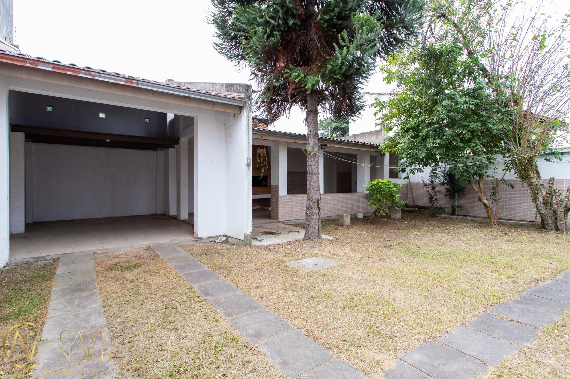Casa à venda com 3 quartos, 215m², 1 suíte, 2 vagas, Rua Álvaro Pedro da Rosa no bairro Aberta dos Morros em Porto Alegre