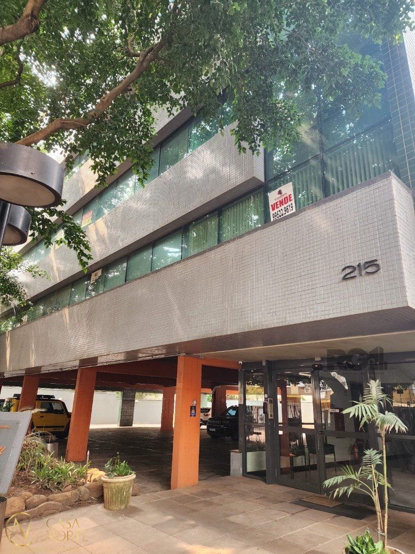 Sala Comercial à venda , 37m², 1 vaga, Rua Doutor Vicente de Paula Dutra no bairro Praia de Belas em Porto Alegre