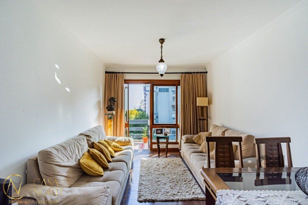 Cobertura à venda com 3 quartos, 269m², 1 suíte, 3 vagas, Rua Doutor Timóteo no bairro Moinhos de Vento em Porto Alegre