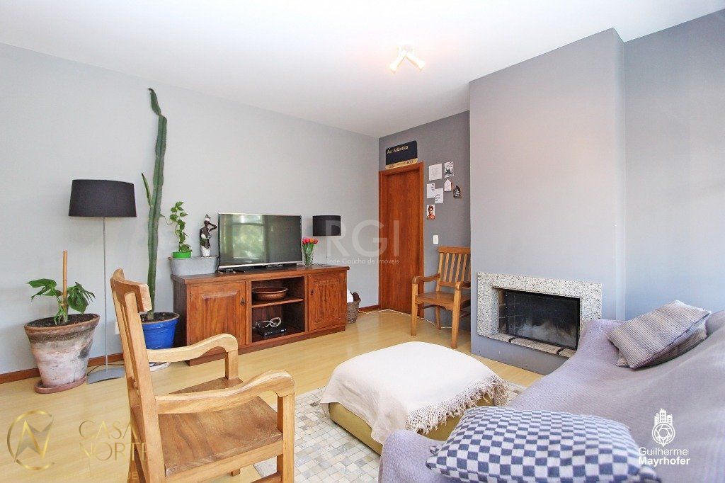 Apartamento à venda com 3 quartos, 114m², 1 suíte, 2 vagas, Avenida João Obino no bairro Petrópolis em Porto Alegre