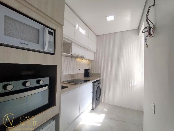 Apartamento à venda com 2 quartos, 75m², 1 suíte, Rua Portuguesa no bairro Jardim  Botânico em Porto Alegre