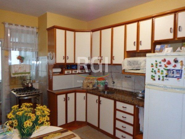 Apartamento à venda com 2 quartos, 76m², Rua Doutor Alcides Cruz no bairro Santa Cecília em Porto Alegre