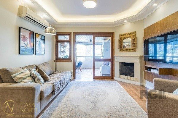 Apartamento à venda com 3 quartos, 132m², 1 suíte, 2 vagas, Rua Doutor Tauphick Saadi no bairro Bela Vista em Porto Alegre
