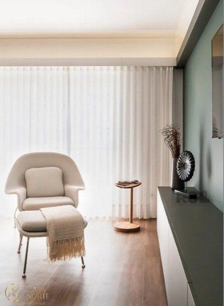 Apartamento à venda com 3 quartos, 134m², 1 suíte, 2 vagas, Rua Coronel Bordini no bairro Auxiliadora em Porto Alegre
