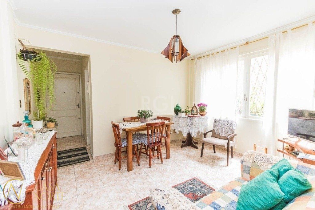 Apartamento à venda com 2 quartos, 64m², Rua Barao do Cotegipe no bairro São João em Porto Alegre