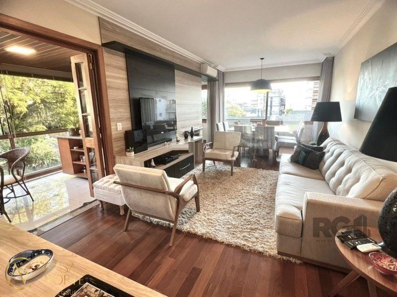 Apartamento à venda com 3 quartos, 138m², 1 suíte, 2 vagas, Rua Coronel Bordini no bairro Bela Vista em Porto Alegre