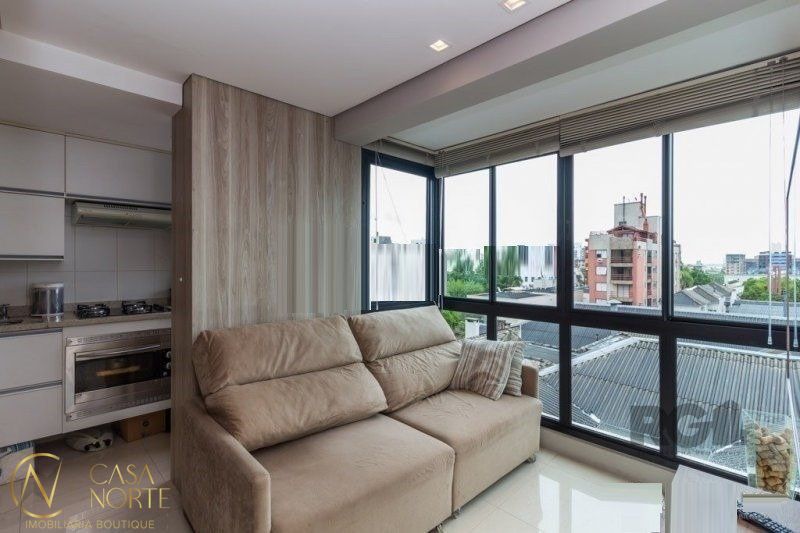 Apartamento à venda com 1 quarto, 38m², 1 suíte, 1 vaga, Rua José de Alencar no bairro Menino Deus em Porto Alegre